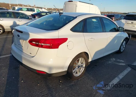 2015 Ford Focus Se z USA, uszkodzony, nr VIN 1FADP3F22FL353327